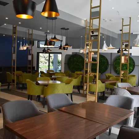 Hotel Prenociste Srebrno Jezero *