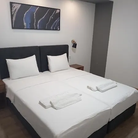 Prenociste Srebrno Jezero Otel Veliko Gradište