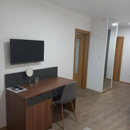 Hotel Prenociste Srebrno Jezero Veliko Gradište