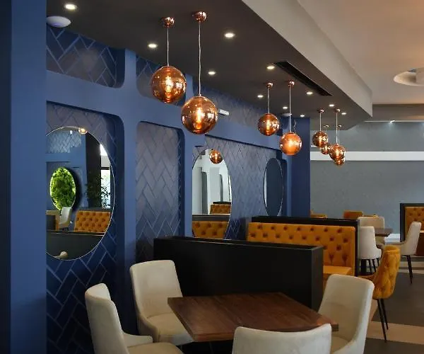 Prenociste Srebrno Jezero Hotel *