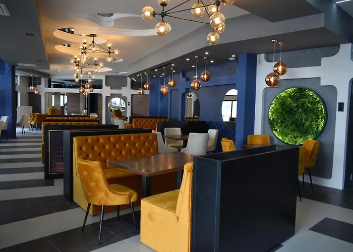 Prenociste Srebrno Jezero *